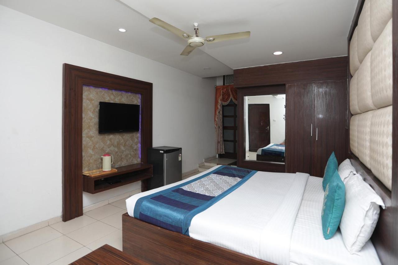 The Gagan Plaza Hotel Kanpur Extérieur photo