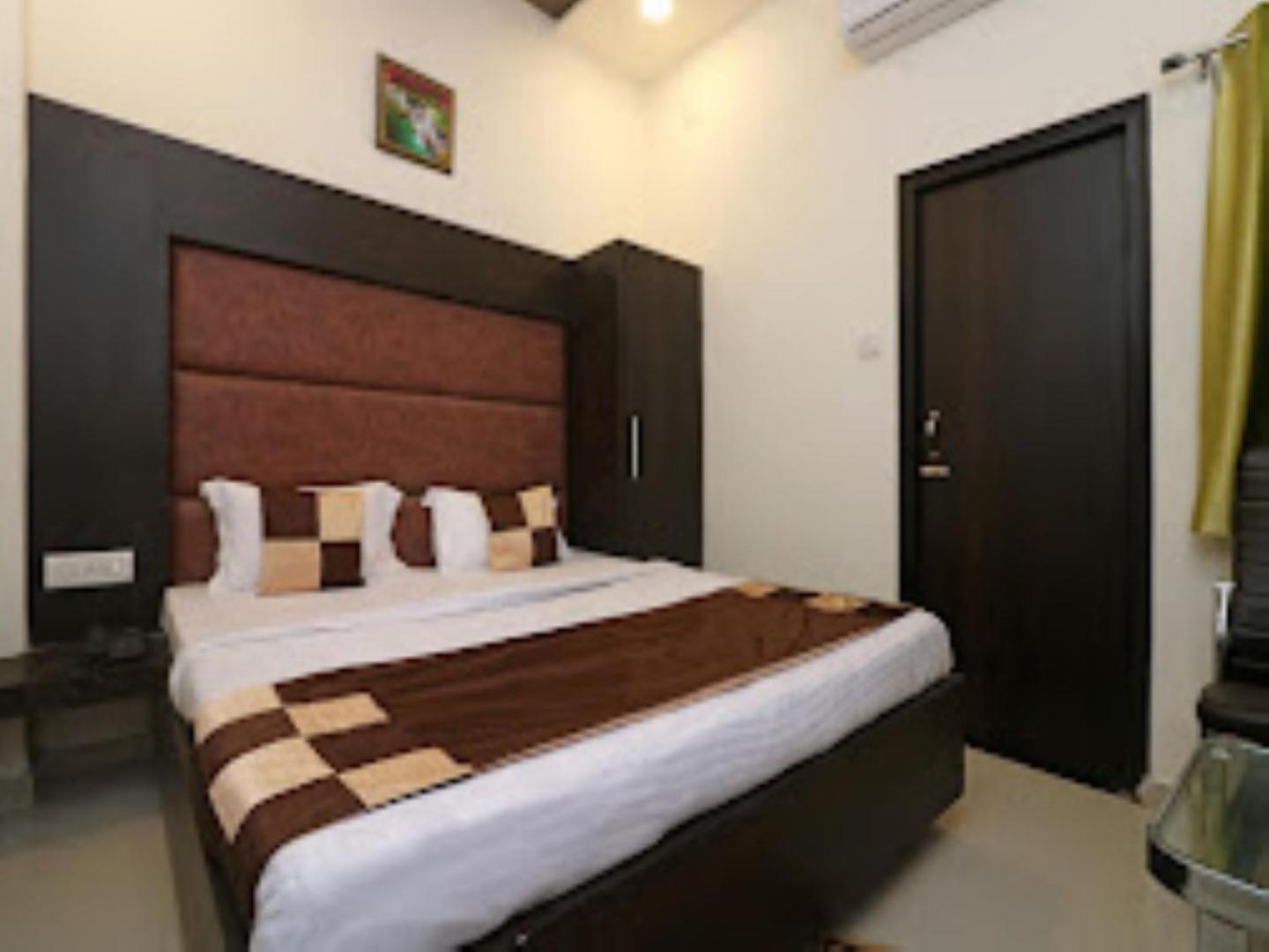 The Gagan Plaza Hotel Kanpur Extérieur photo