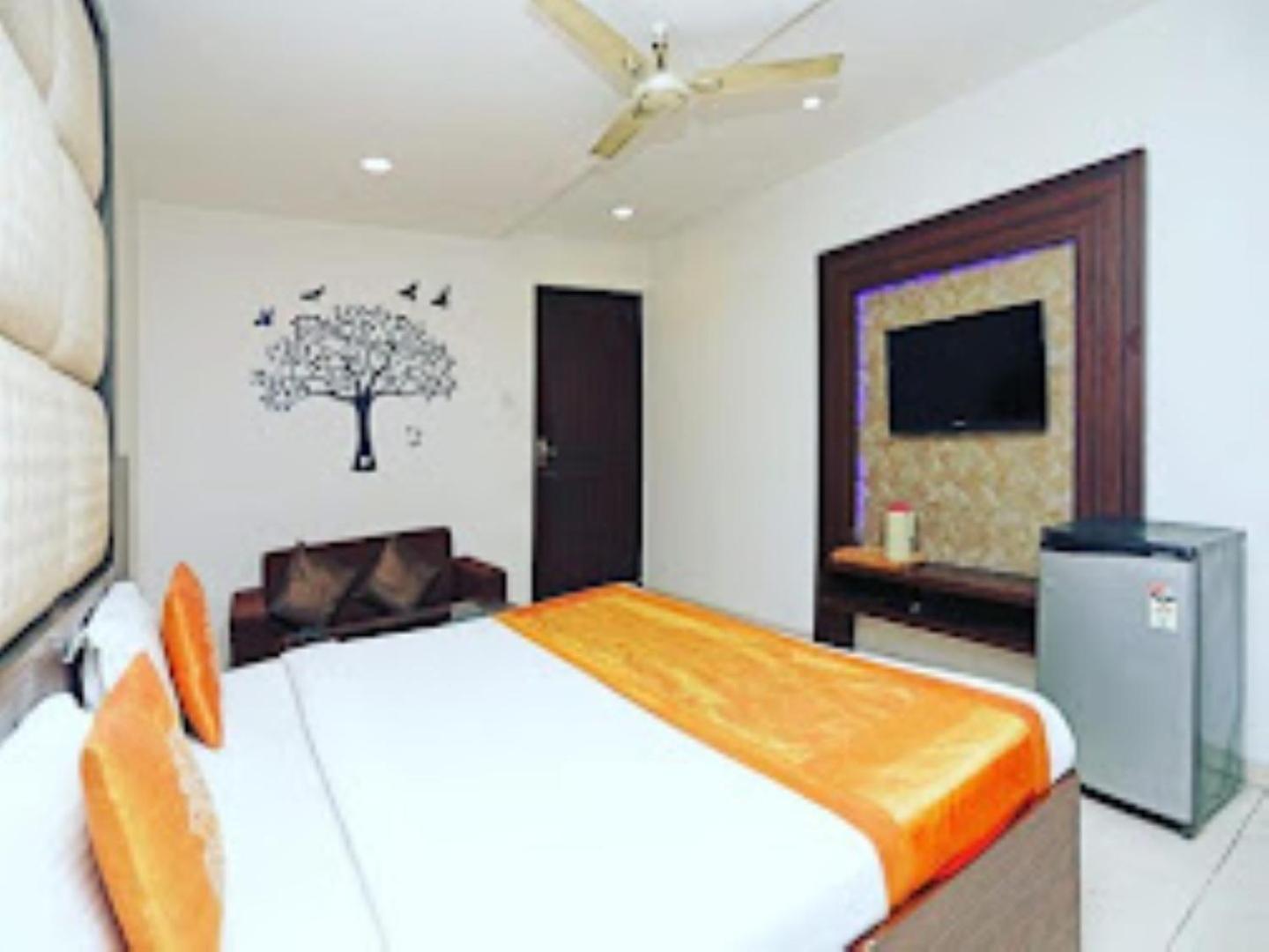The Gagan Plaza Hotel Kanpur Extérieur photo
