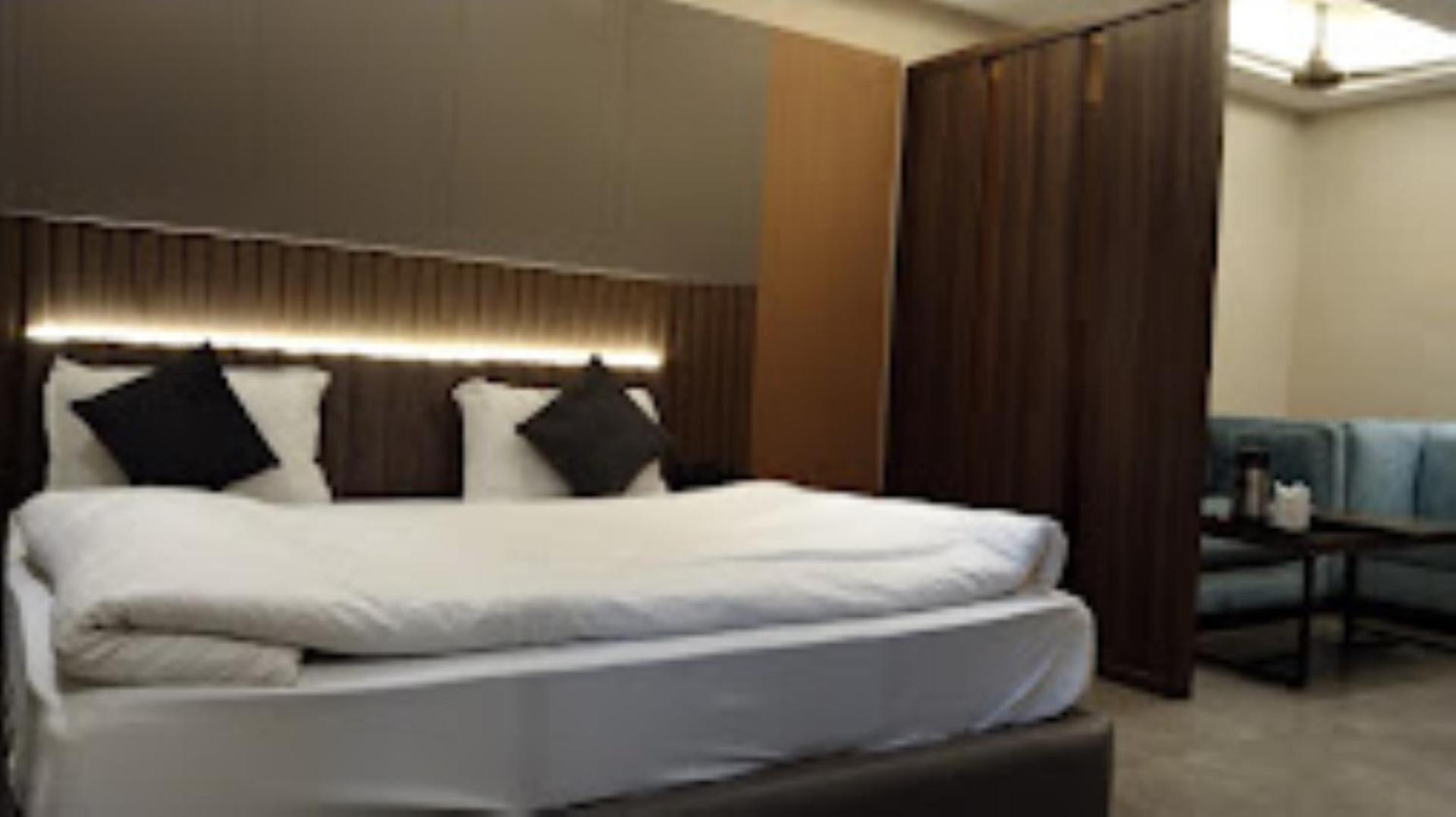 The Gagan Plaza Hotel Kanpur Extérieur photo