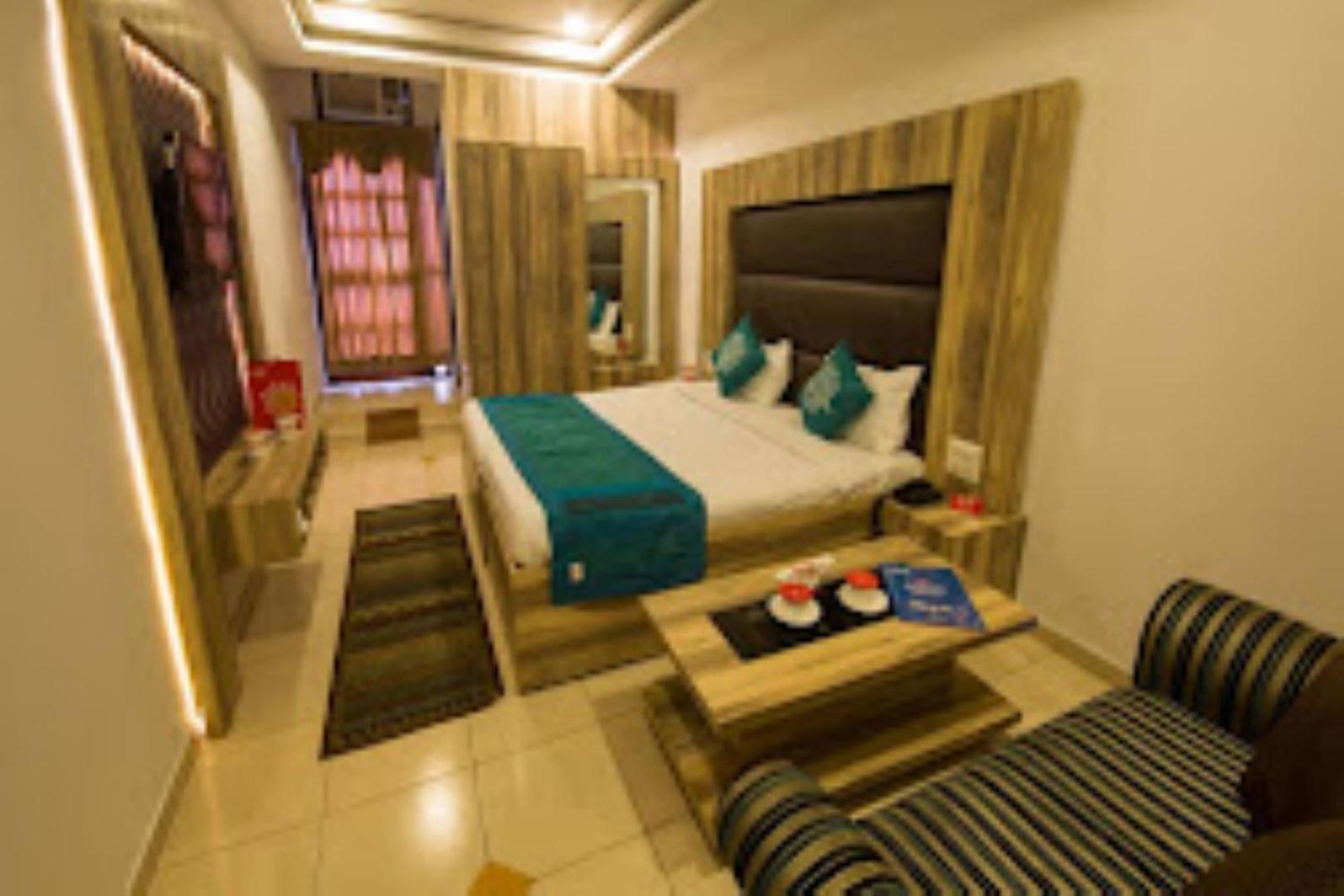 The Gagan Plaza Hotel Kanpur Extérieur photo